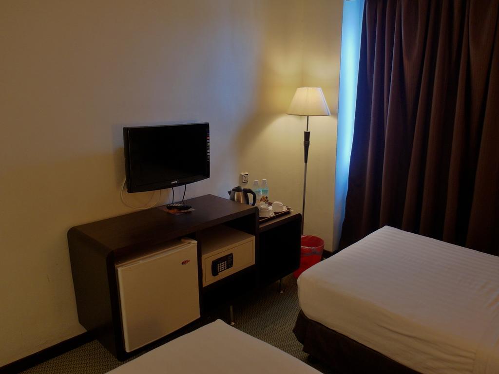Ritz Garden Hotel Ipoh Room photo