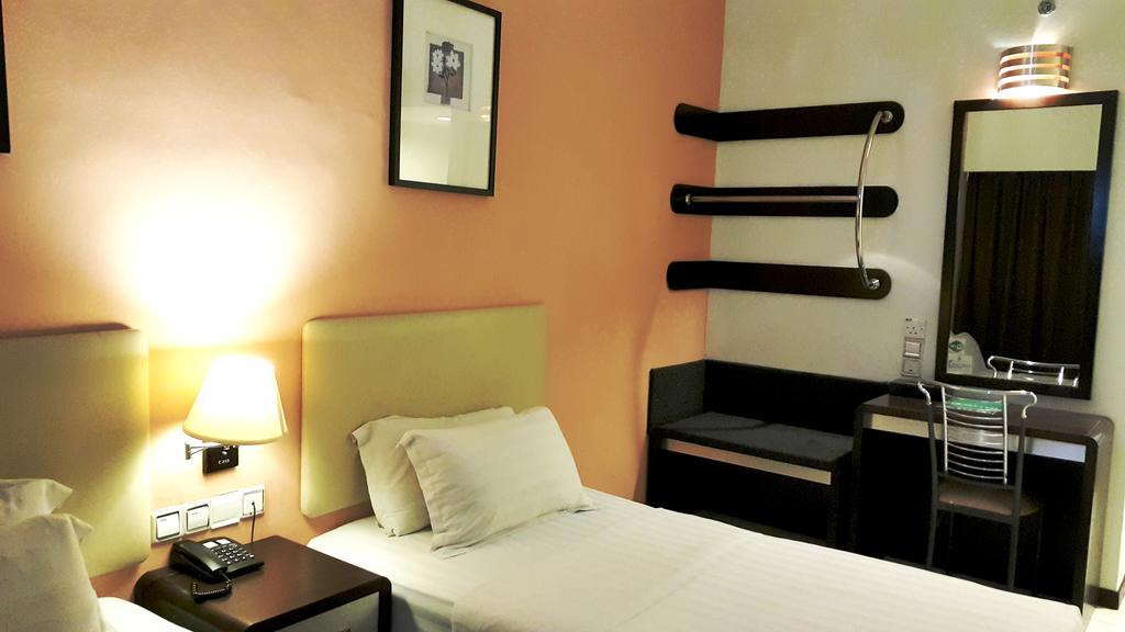 Ritz Garden Hotel Ipoh Exterior photo
